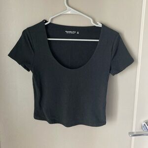 Abercrombie & Fitch Black Scoop Neck Crop Tee